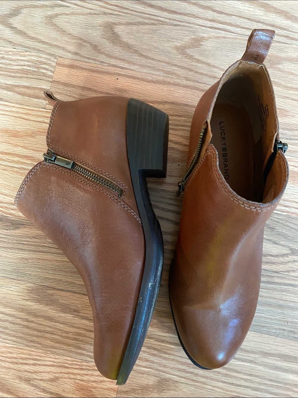 Lucky Brand Tan Brown Leather Side-Zip Ankle Booties 7.5W Academia Fall Office